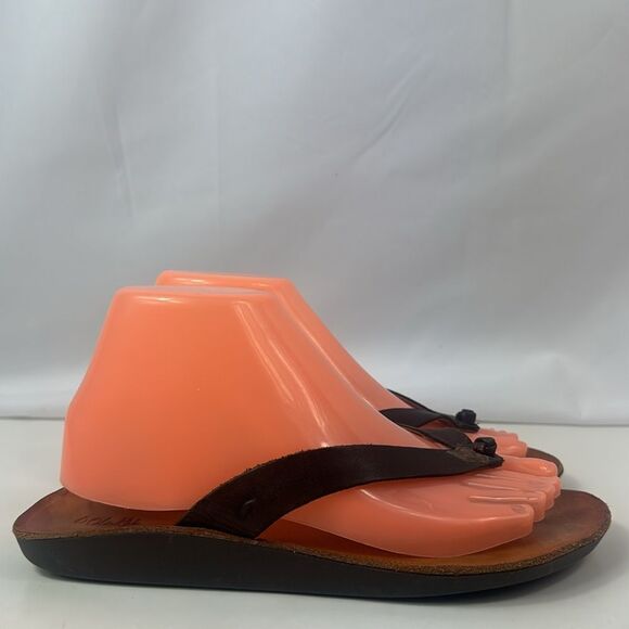 Olukai Loea Leather Strap Minimalist Women's Sandals - Picture 2 of 14